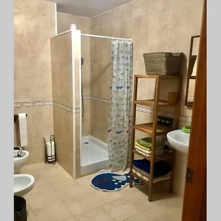 Amb Parking Privat A St Joan De Les Abadesses Apartman